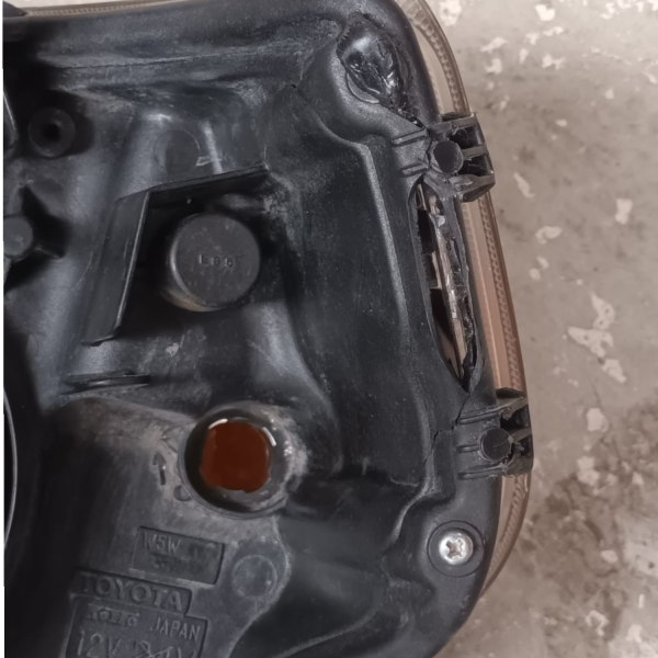 Farola Derecha Toyota 4Runner